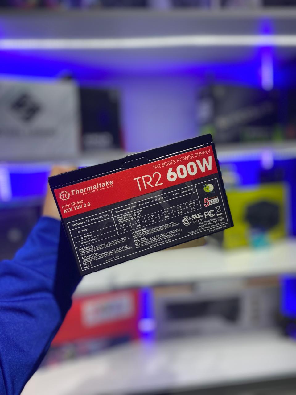 WhatsApp Image 2026-02-17 at 4.42.40 PM FUENTE DE PODER THERMALTAKE TR2 600W (USADA) - Imagen 1